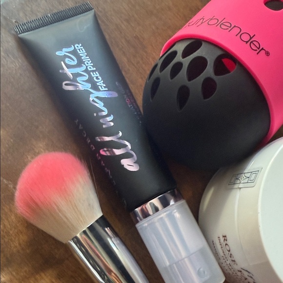 Makeup skincare bundle - Picture 9 of 12